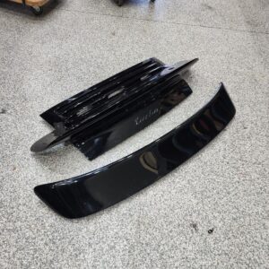 Porsche 997 911 Turbo rear deck lid ( engine cover )