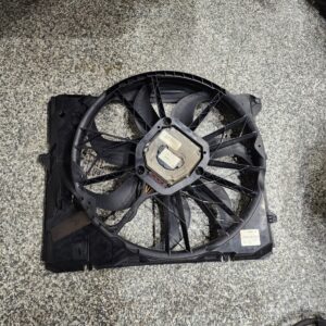 BMW E90 328I ENGINE COOLING FAN 1137328118 3137229021 1006241005