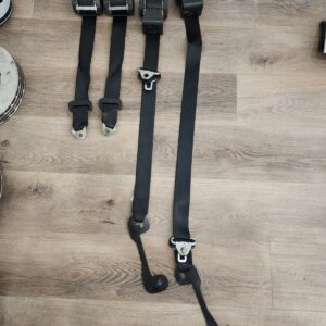 BMW 1987 E24 635csi Rear Seatbelts Set Left & Right Front and rear