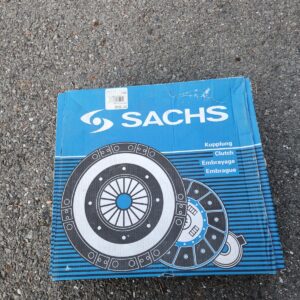 Sachs clutch kit for BMW with 2.5L engine